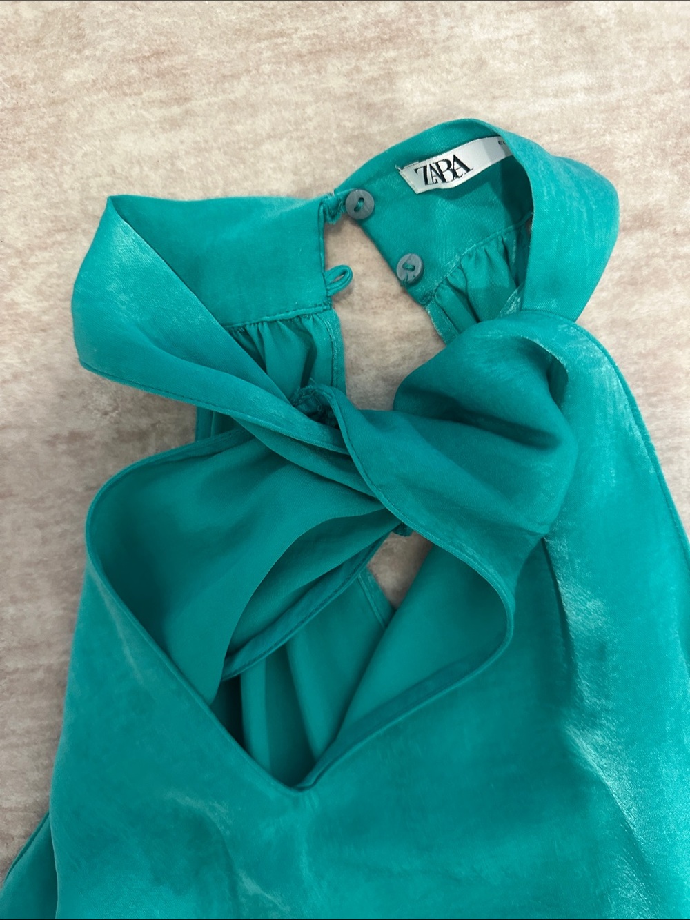 Sleeveless Emerald Halter Maxi Dress - Picture 2 of 4